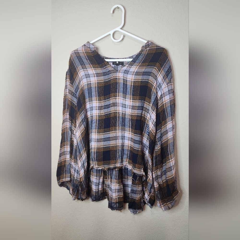 Jessica Simpson Plaid Top Size 1x